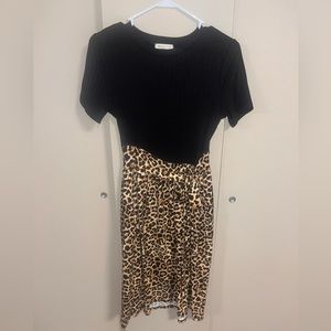 Midi dress with leopard print skirt and tie in the front